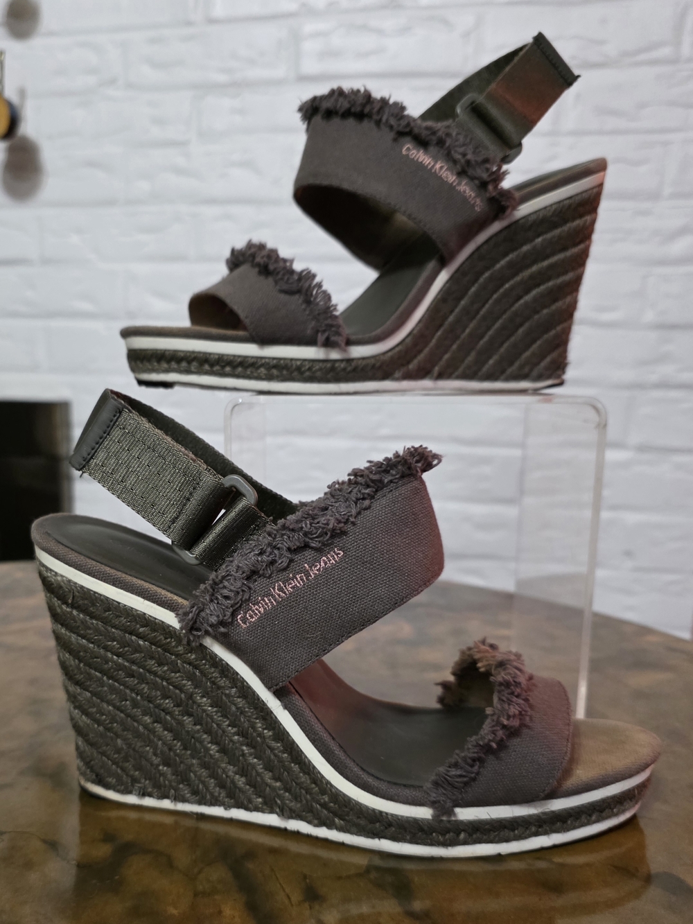 CALVIN KLEIN JEANS | Dark Gray Frayed Wedge Sandals